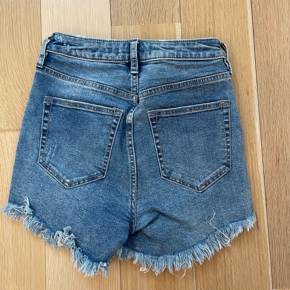 free people Jean shorts - Picture 2 of 3